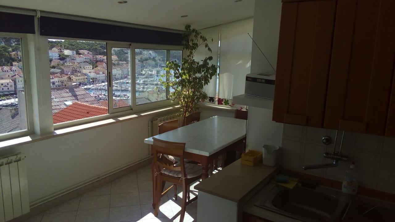 Apartment Emma Mali Lošinj Exterior foto